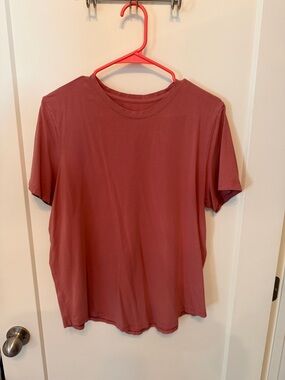 Lululemon love tshirt